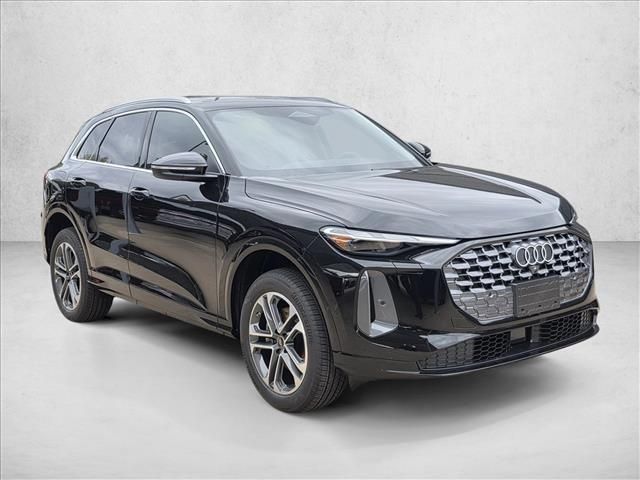 2025 Audi Q5 Premium