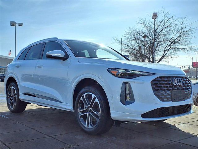 2025 Audi Q5 Premium