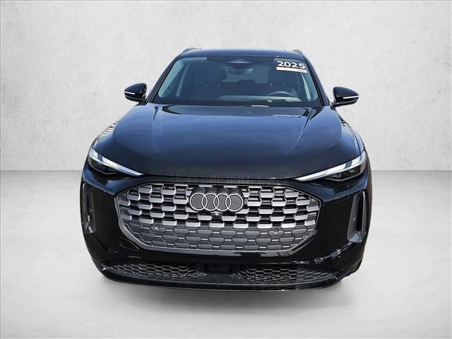 2025 Audi Q5 Premium
