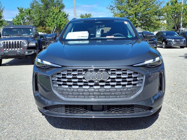 2025 Audi Q5 Premium