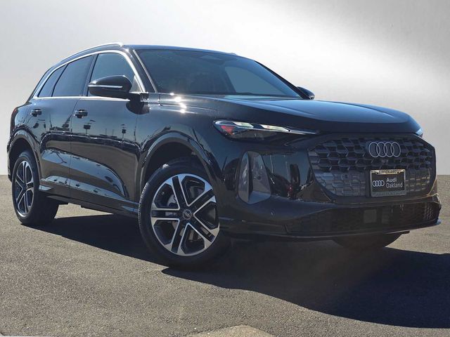 2025 Audi Q5 Premium
