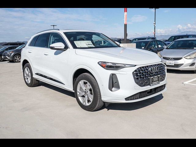 2025 Audi Q5 Premium