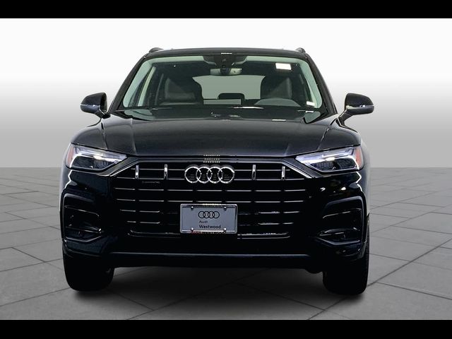 2025 Audi Q5 Premium