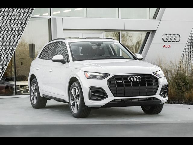 2025 Audi Q5 Premium