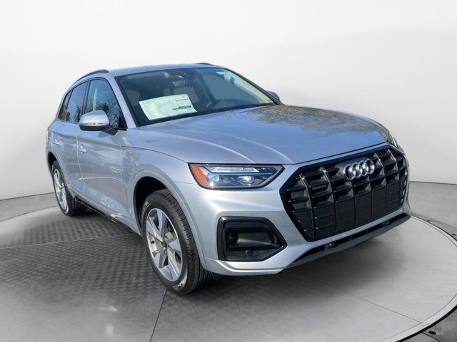 2025 Audi Q5 Premium