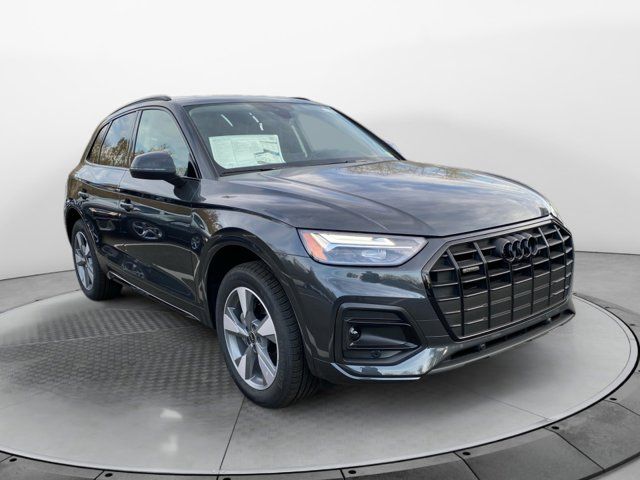 2025 Audi Q5 Premium