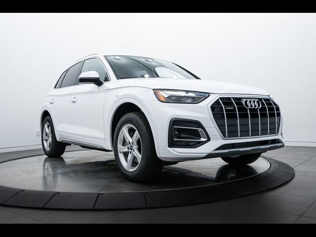 2025 Audi Q5 Premium