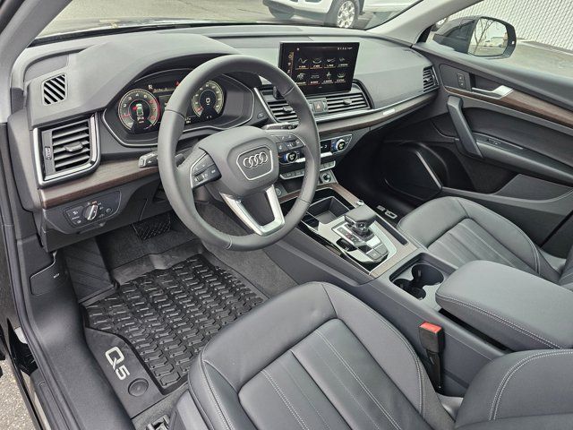 2025 Audi Q5 Premium