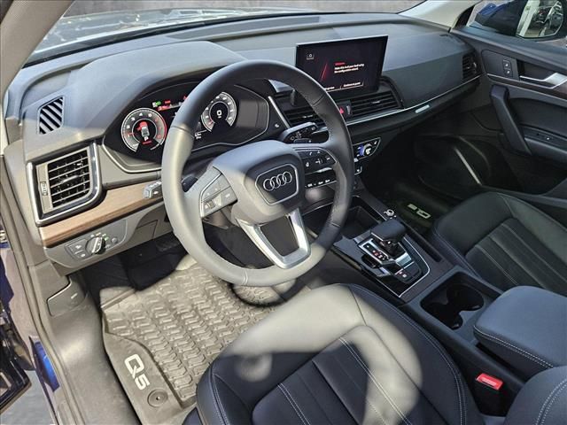 2025 Audi Q5 Premium