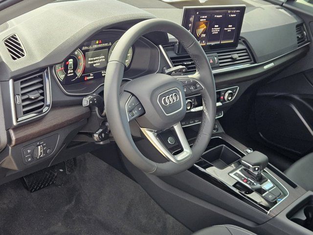 2025 Audi Q5 Premium