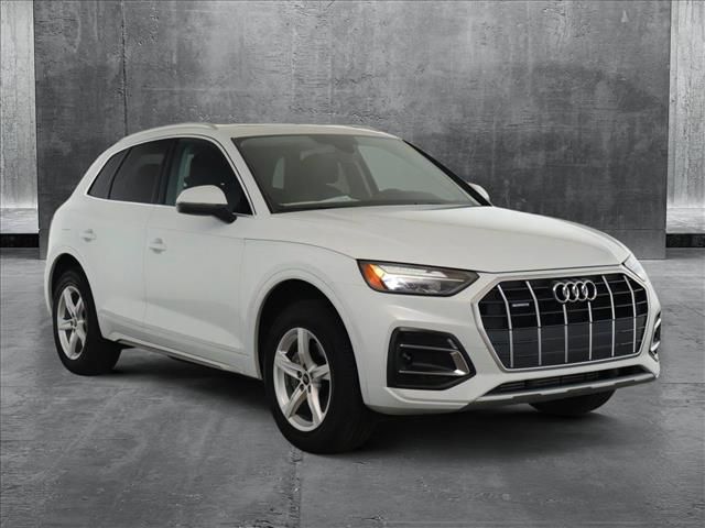 2025 Audi Q5 Premium