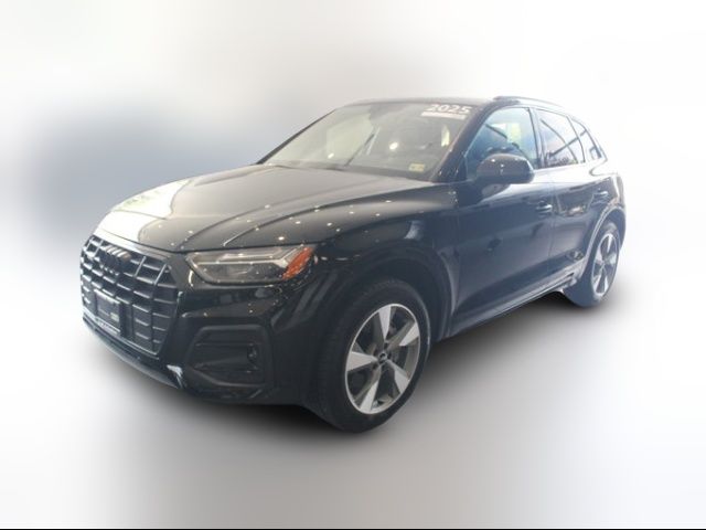 2025 Audi Q5 Premium