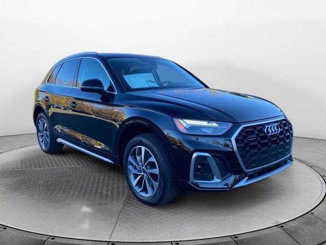 2025 Audi Q5 S Line Premium