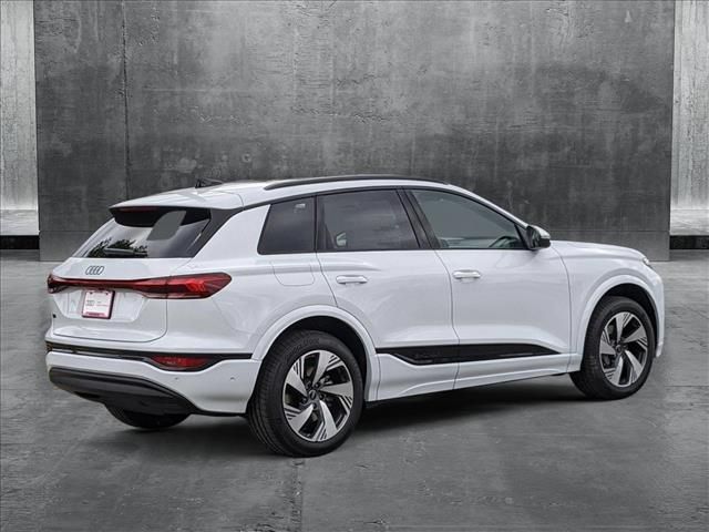 2025 Audi Q6 e-tron Premium Plus