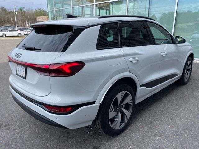 2025 Audi Q6 e-tron Premium Plus