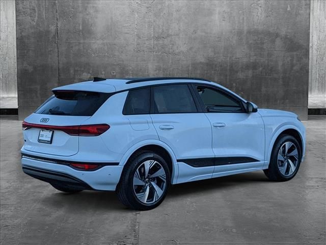 2025 Audi Q6 e-tron Premium Plus