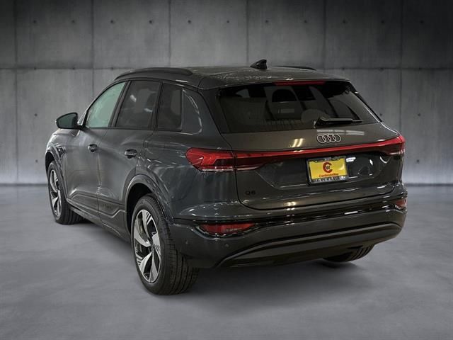 2025 Audi Q6 e-tron Premium Plus