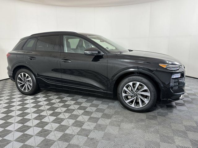 2025 Audi Q6 e-tron Prestige