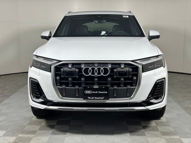 2025 Audi Q7 Premium