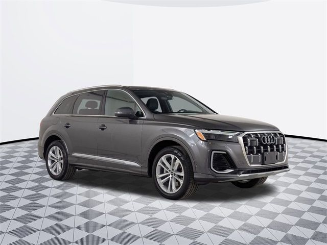 2025 Audi Q7 Premium