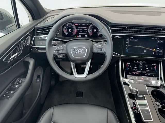 2025 Audi Q7 Premium