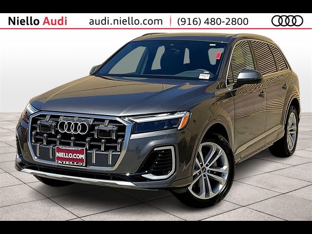 2025 Audi Q7 Premium