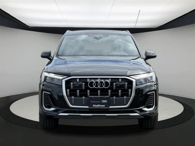 2025 Audi Q7 Premium
