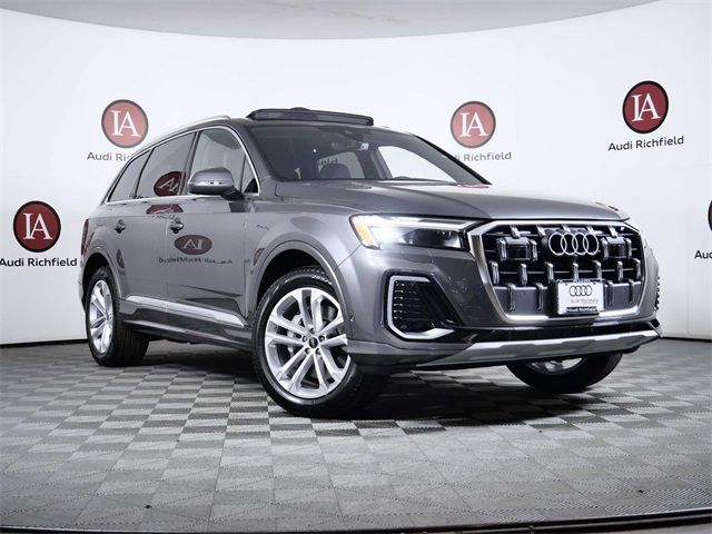 2025 Audi Q7 Premium