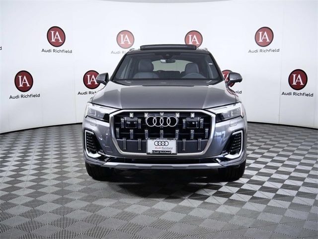 2025 Audi Q7 Premium