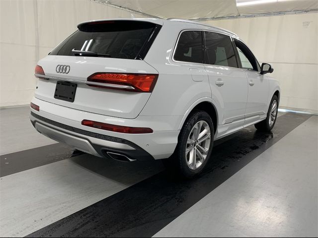 2025 Audi Q7 Premium