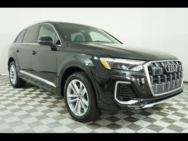 2025 Audi Q7 Premium