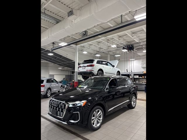 2025 Audi Q7 Premium