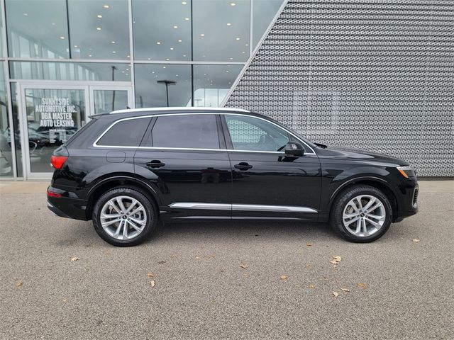 2025 Audi Q7 Premium