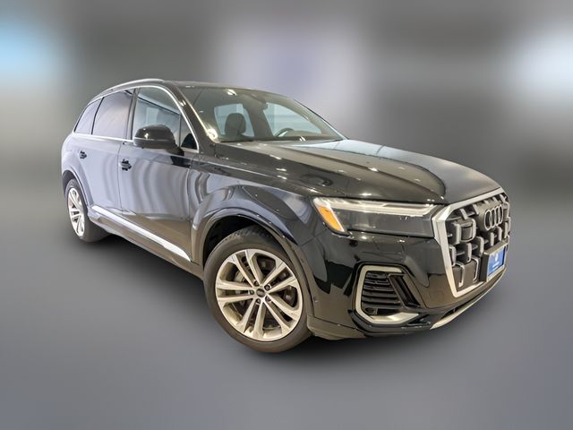 2025 Audi Q7 Premium