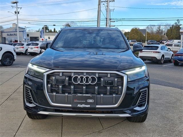 2025 Audi Q7 Premium