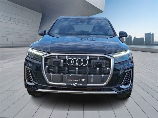 2025 Audi Q7 Premium