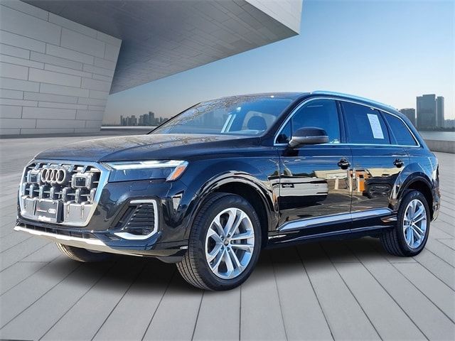 2025 Audi Q7 Premium