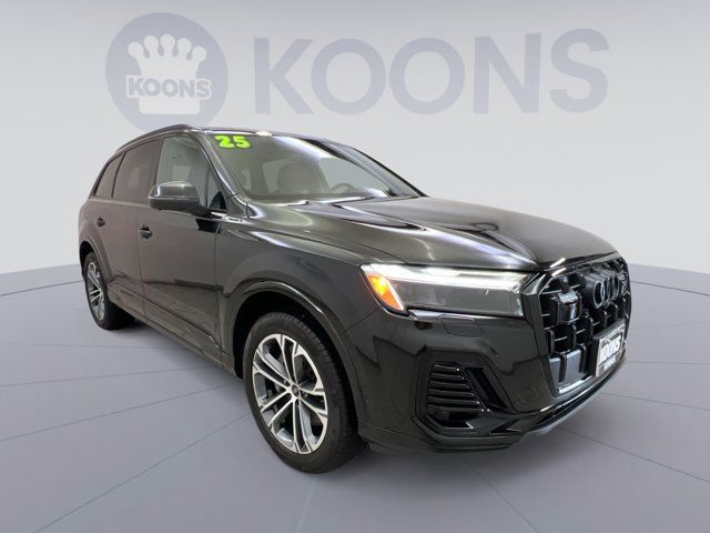 2025 Audi Q7 Premium