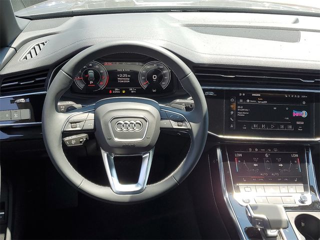 2025 Audi Q7 Premium