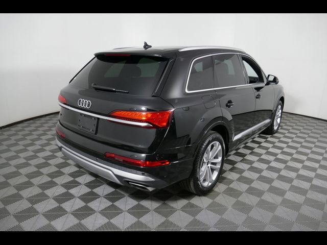 2025 Audi Q7 Premium