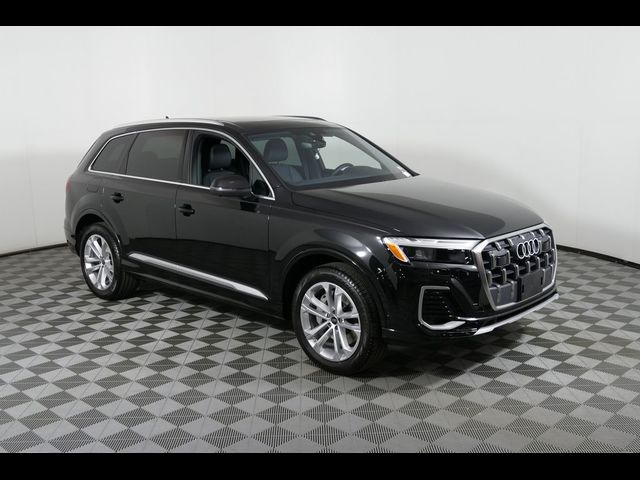 2025 Audi Q7 Premium