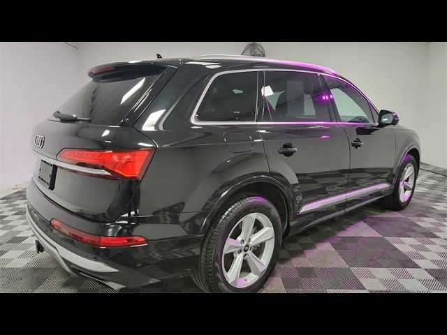 2025 Audi Q7 Premium