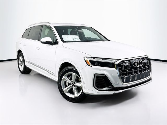 2025 Audi Q7 Premium