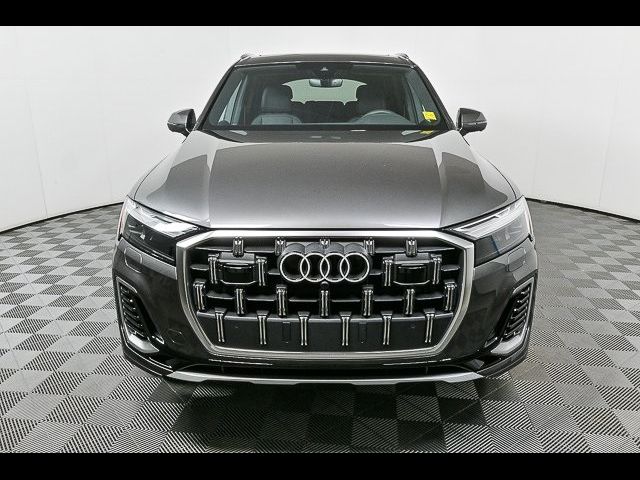 2025 Audi Q7 Premium