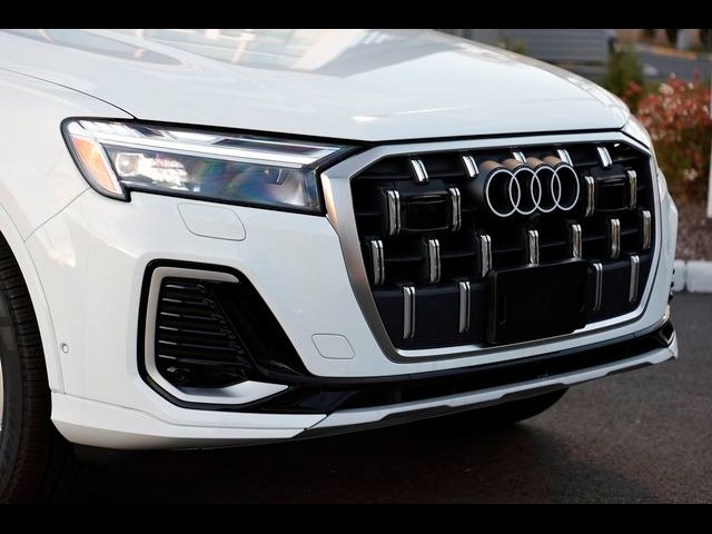 2025 Audi Q7 Premium