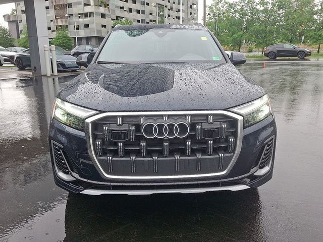 2025 Audi Q7 Premium