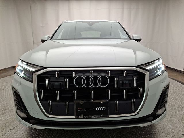 2025 Audi Q7 Premium