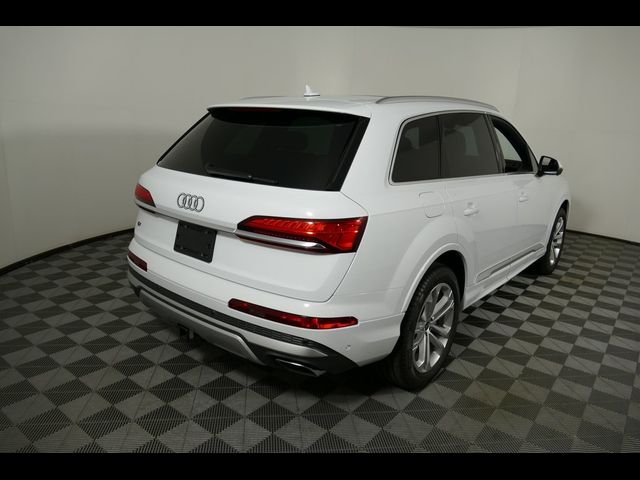 2025 Audi Q7 Premium