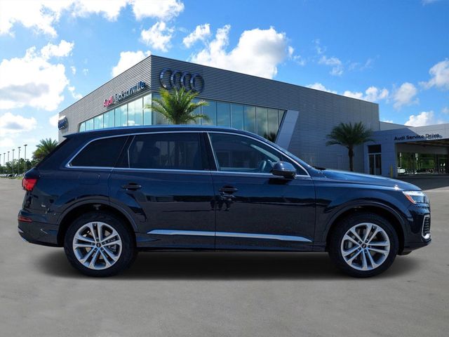 2025 Audi Q7 Premium