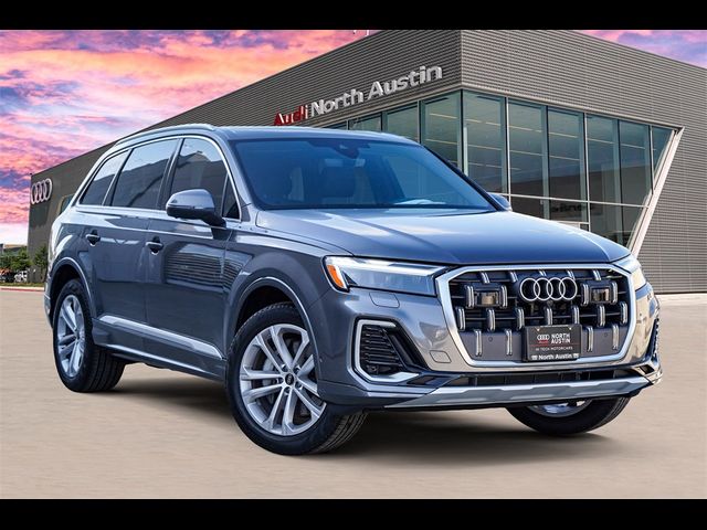 2025 Audi Q7 Premium